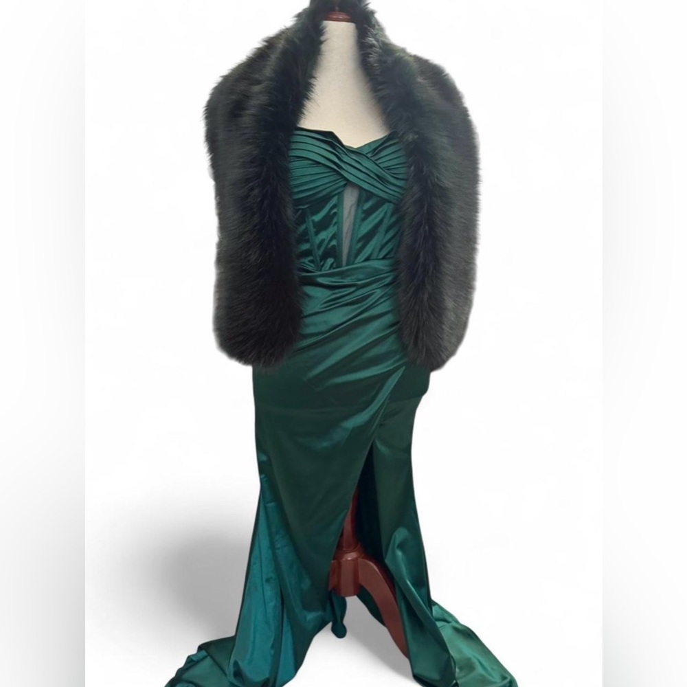 Emerald Sundae Corset Gown w Match Fur Wrap